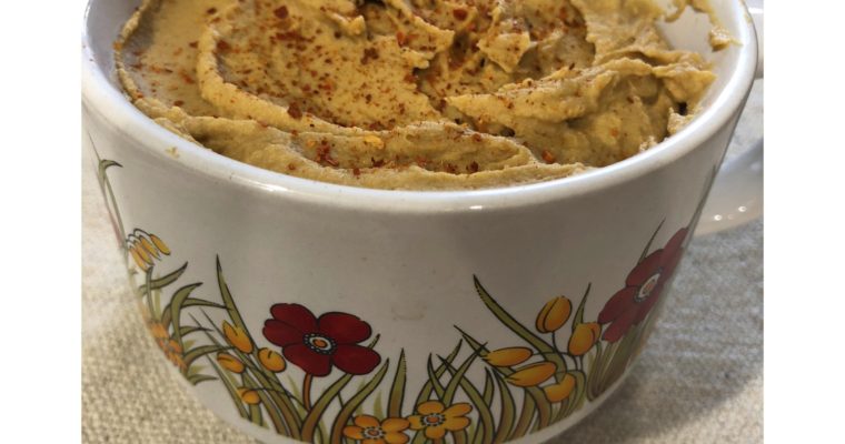 SPICY RED PEPPER HUMMUS